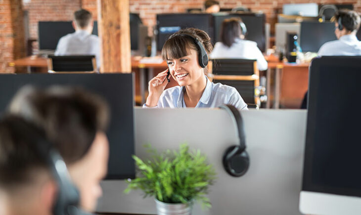 8 Strategies to Effectively Outsource Your Call Center Operations